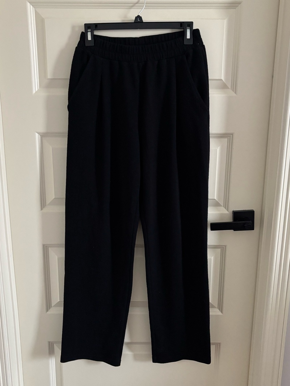 ALO Yoga Black Elastic-Waist Jogger Pants